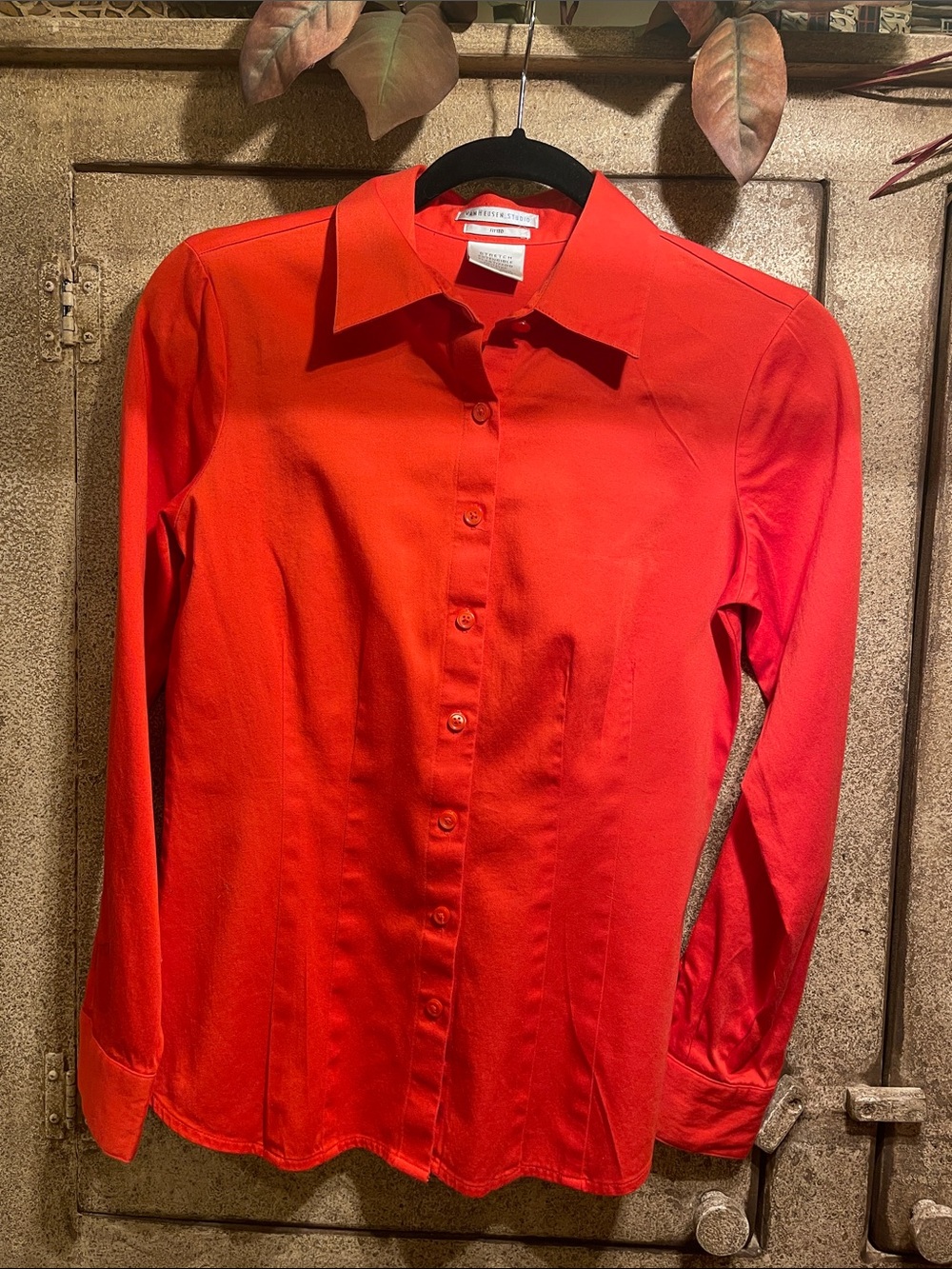 Van Heusen Bright irange Long-Sleeve Button-Down Shirt